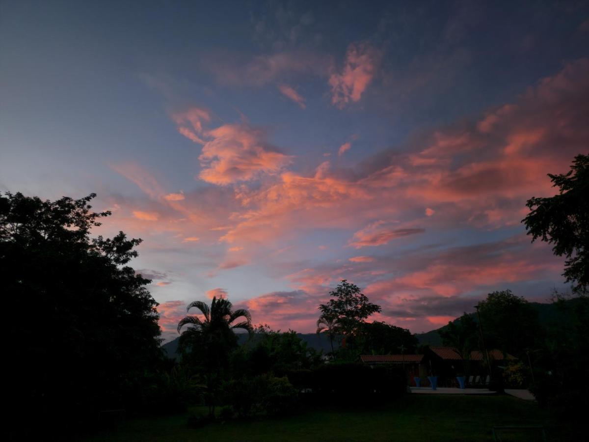Hotel Canto De Ballenas Uvita Exterior photo