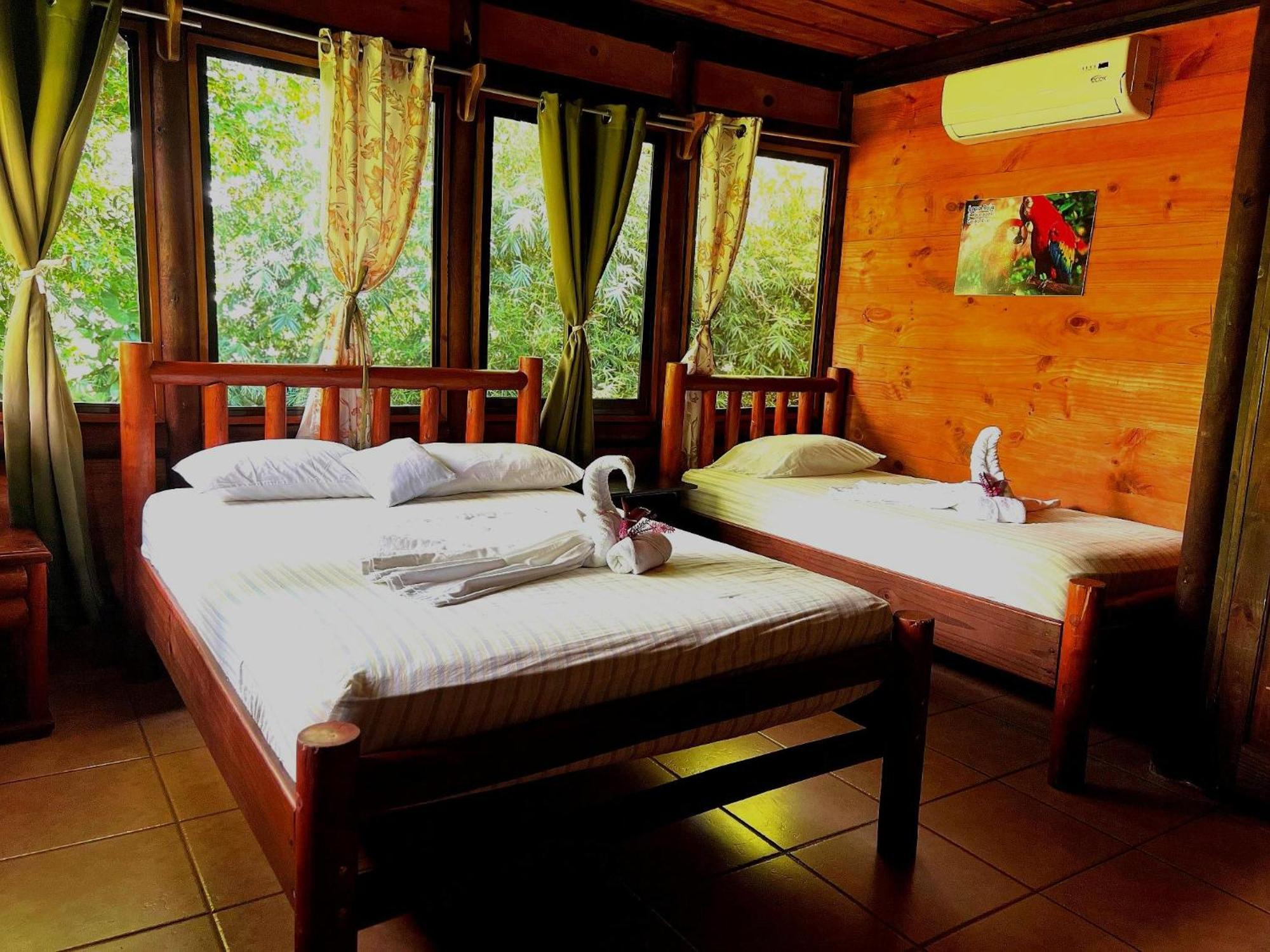 Hotel Canto De Ballenas Uvita Exterior photo