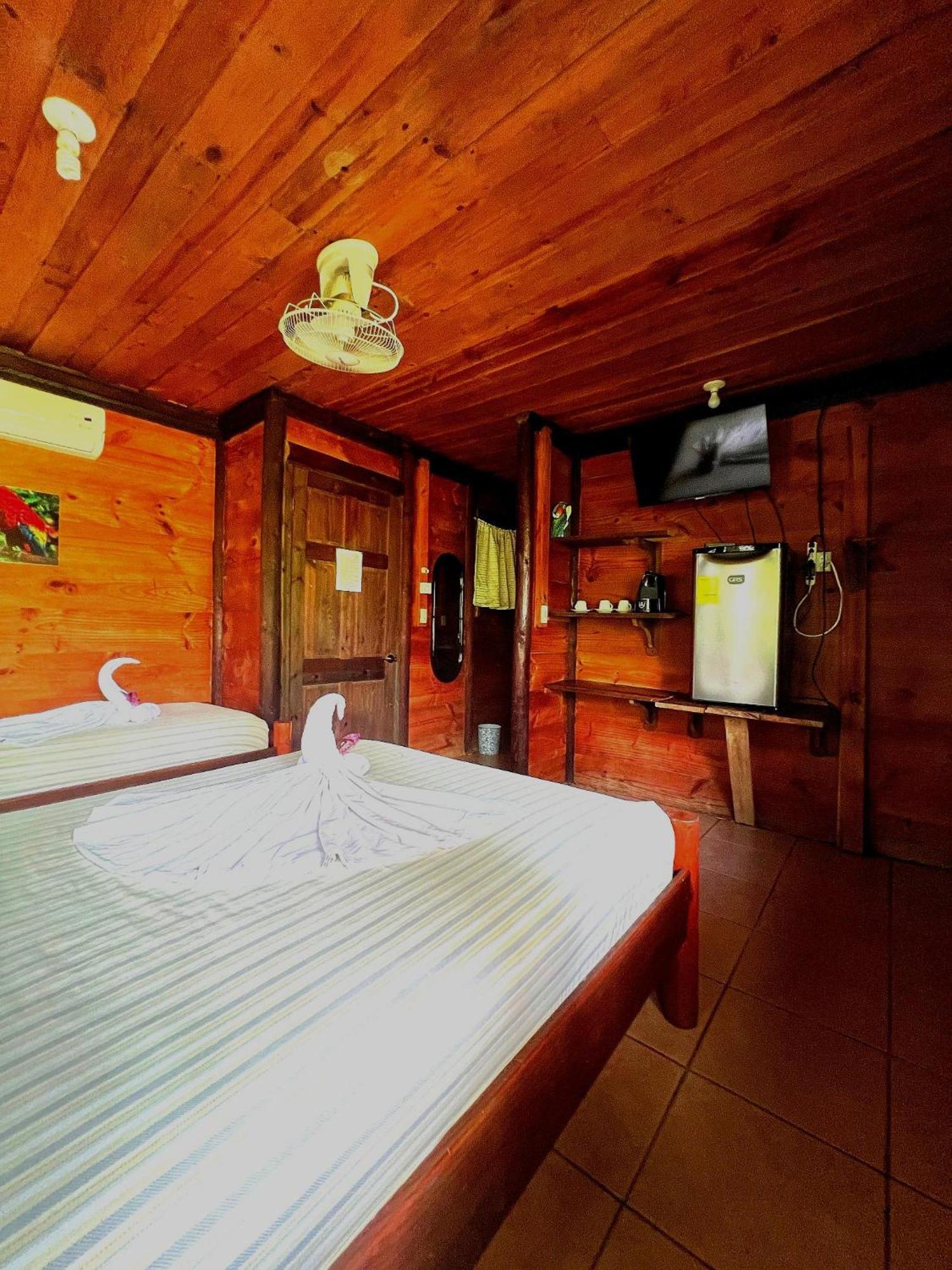 Hotel Canto De Ballenas Uvita Exterior photo